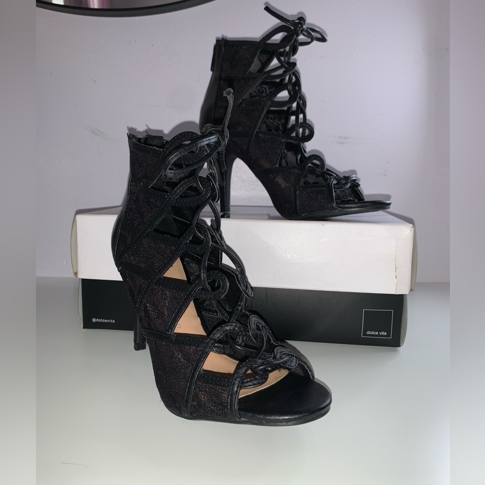 LC Lauren Conrad lace Heels